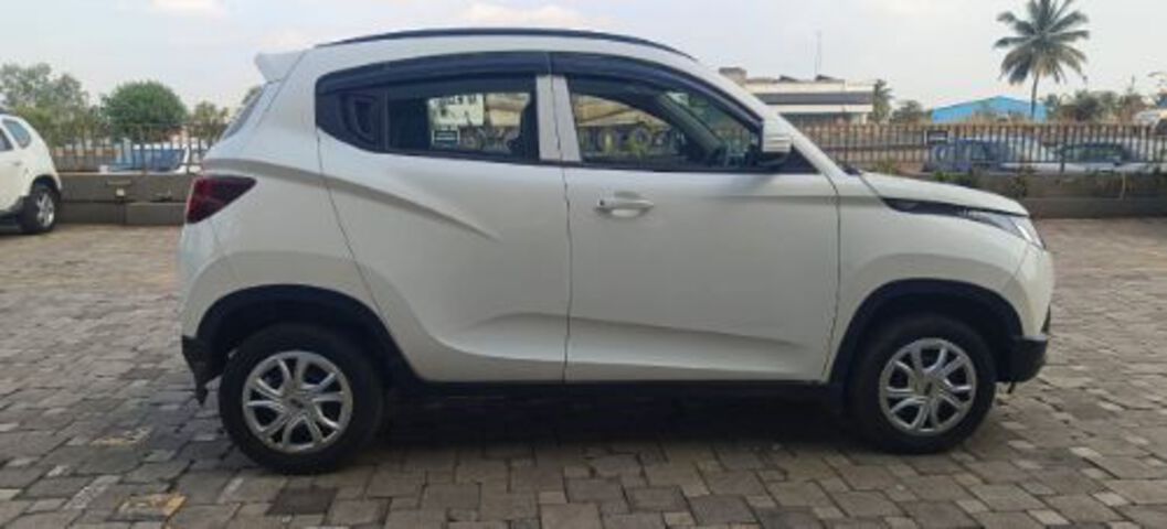 Exterior KUV100(2016-2017)  White